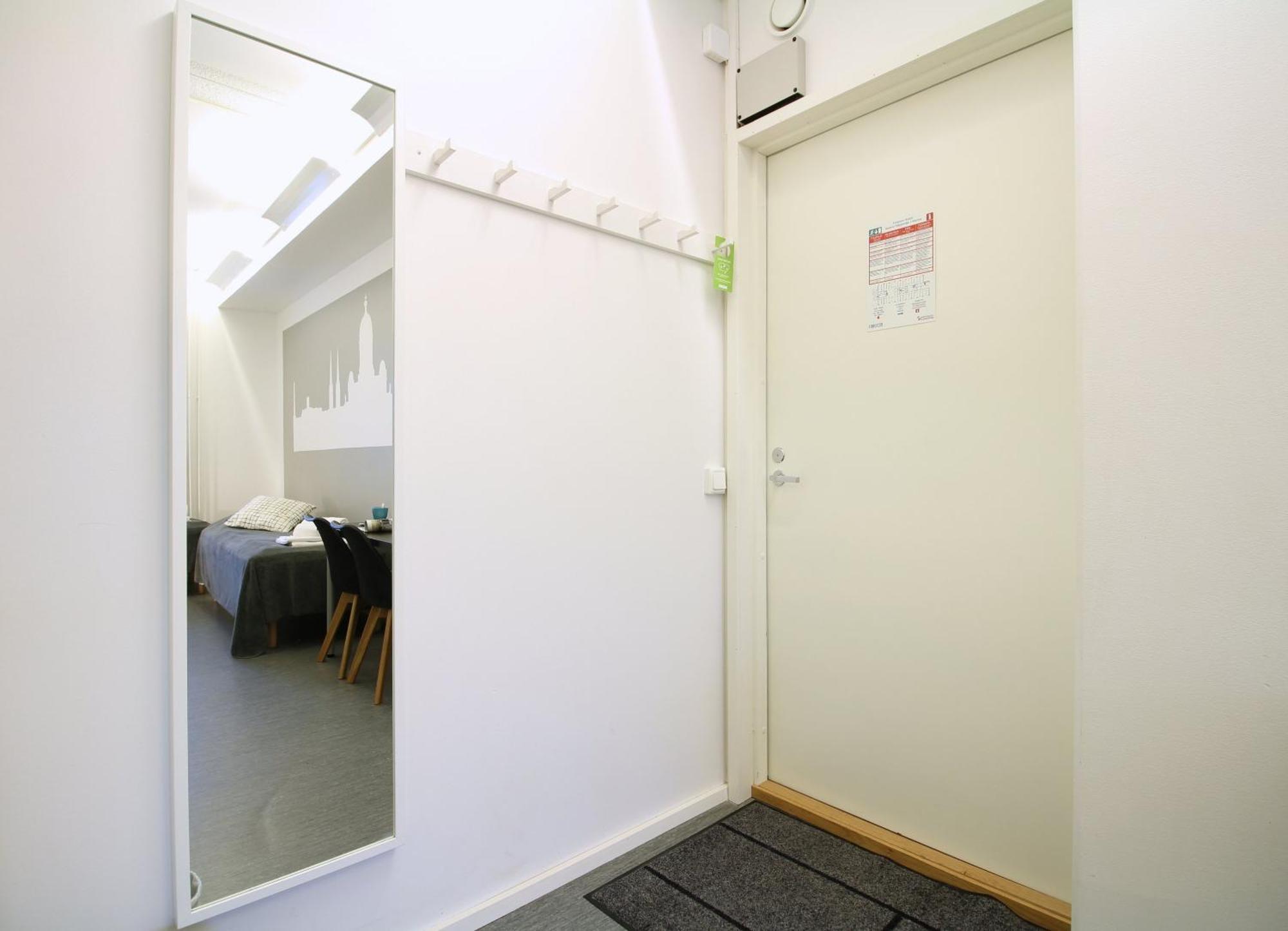 Forenom Hostel Helsinki Pitaejaenmaeki Exterior photo